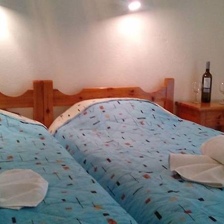 Orion Studios Loutra Edipsou  Room photo